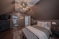 Downtown Vintage Dreamhouse near the Snake River Greenbelt Hotels in 