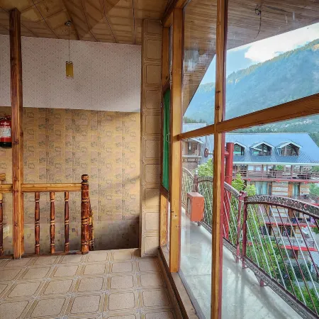 Hotel Jubilant Manali Отели рядом с достопримечательностью «Храм Хидимба-Деви»