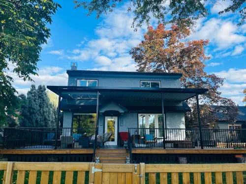 Hikari-Okanagan Sunshine B&B