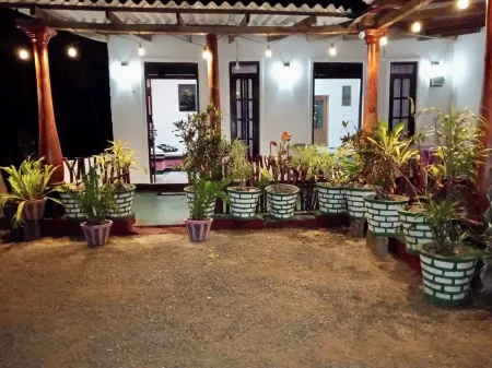 Lions Gate Homestay Отели рядом с достопримечательностью «Pidurangala Rock»