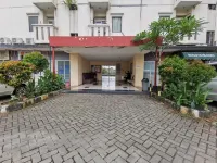Cibubur Village by Nara Property Hotel a Cimanggis