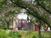 Auberge de Jeunesse HI Nîmes Hotels in Sainte-Anastasie