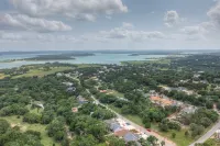 Pristine 3-Bedroom Home Near Canyon Lake! Hotels in Canyon Lake