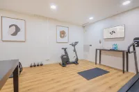 Yuna Porte-Maillot - Serviced Apartments - Gym