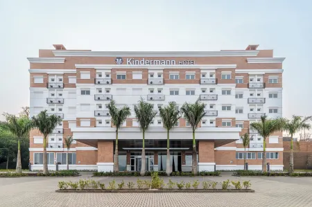 Hotel Kindermann Chapecó - Hotel Novo Отели в г. Шапеко