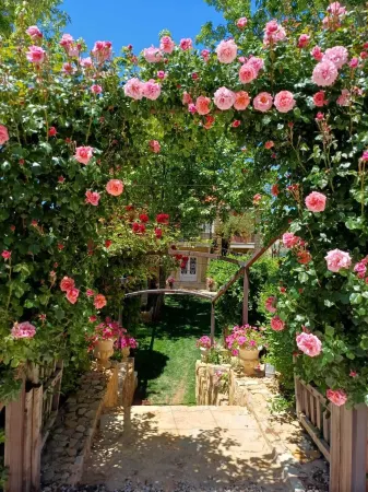 Laklouk 1808 lodge by Hansa