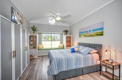 3-bed house in fabulous Fort Myers with WiFi, AC,   6 miles from the Airport. Hotels near Six Mile Cypress Slough Preserve