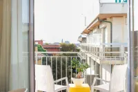 Hotel Mediterraneo - Deniz Manzaralı