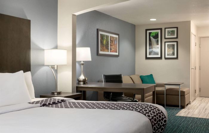 La Quinta Inn & Suites by Wyndham Peru Starved Rock St Park