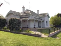 Boutique B&B in the heart of town