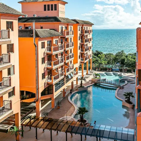 Suite W/beautiful View in Resort in Jurere Jbv252