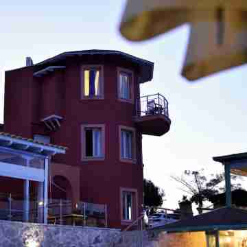 Red Tower Hotel Hotel Exterior