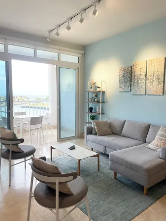 Cozy 2-bedroom apartment at Marina Village Отели рядом с достопримечательностью «Playa Blanca»