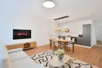 Beautiful and Spacious 4-room Apt in Wupper City Center With Kitchen, Free Wifi