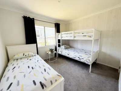 Cozy unit Papamoa Beach