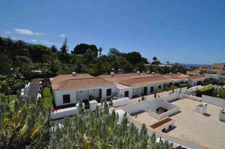 Quiet terrace apartment with a dream view Отели рядом с достопримечательностью «Parque Infantil San Juan Bosco»