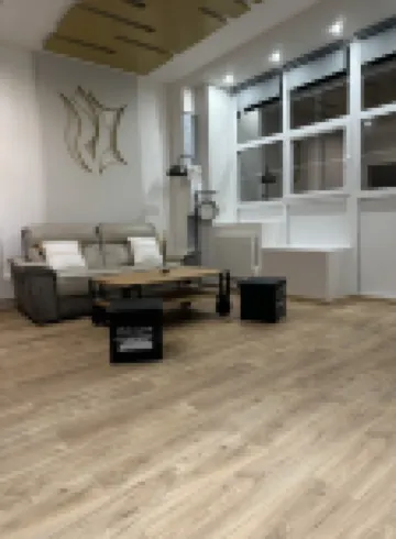 Emplacement Fabuleux, A 1 min Gare et 5m Musée, Restaurant et Centre Commercial