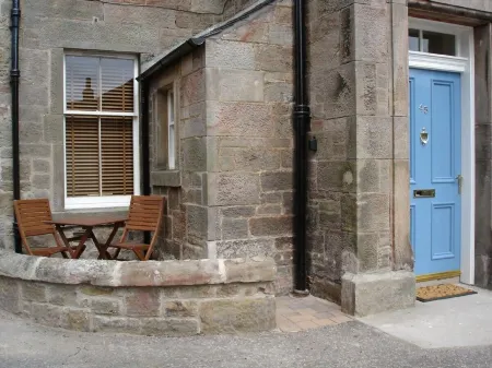 Gorgeous ground floor luxury Apartment in Fishing Village of Crail