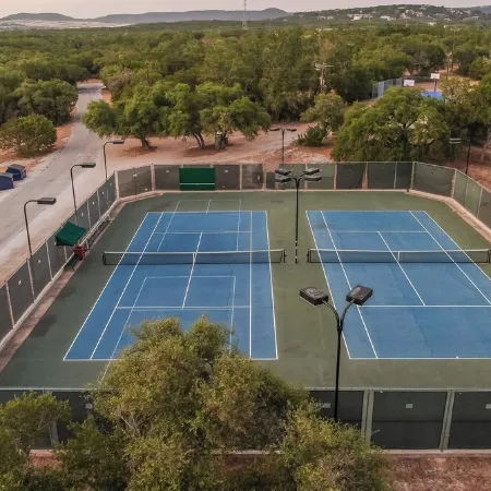 Lake Travis Chic with MILES of views and Awesome amenities