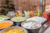 Tent Arenal - breakfast
