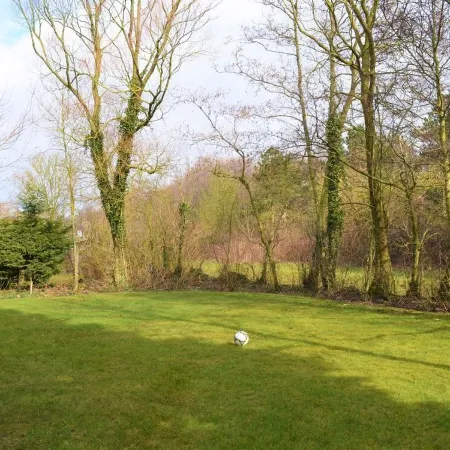 Detached house of 95m2, exclusive on the edge of the park, garden 700m2.