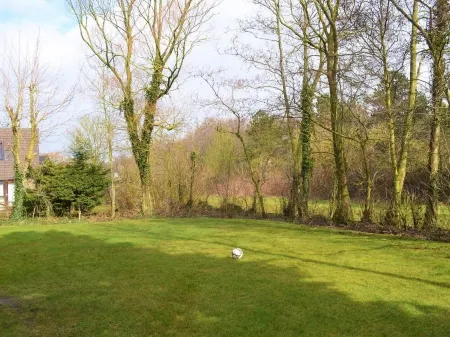 Detached house of 95m2, exclusive on the edge of the park, garden 700m2. Отели рядом с достопримечательностью «Lighthouse Texel»