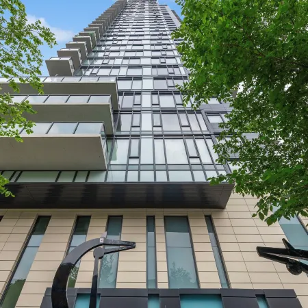 Globalstay. Downtown Calgary Apartments. Free Parking Отели рядом с достопримечательностью «Станция 8th Street C»