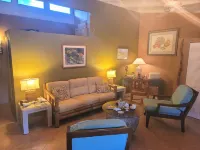 Beautiful Townhouse awaits you.