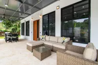 Charming Villa, 5 min walk to Marino Ballena Beach