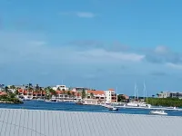 Cozy, Cole Bay, one bedroom with security and free parking