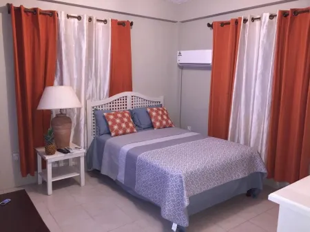 Atlantic Breeze Apartment 3 - Canouan Island Отели в г. Кануане Айланд
