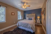 Heart of Athens! Beautiful Townhouse, 15 Minute Walk to Stadium, Downtown. - Balkoner