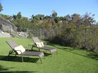 Bluff Bungalow / VIEW / 3 mi to beach / King bed / Pet friendly Отели рядом с достопримечательностью «Шоппинг-центр Колледж Плаза»