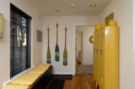 Large Home/Tahoe City/next To Nordic Trails, Lake And Resorts Отели в г. Доллар Пойнт