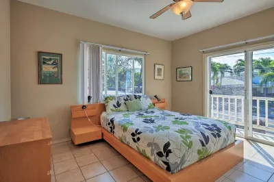 Walk to White Sands Beach   Ocean view 2 Bedroom with pool Hotels in Kahaluu Bay