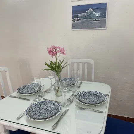 Beautiful 1 Bed Apartment on West Coast - Close to Beach