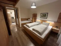 * Apartment on a Small Mountain Farm * 1 - 8 Pers * Sauna * Ski Bus *