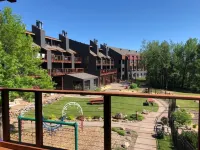 SKI-OUT & IN! Hike, bike, fish, golf, beautiful Lake Superior N Shore/Sleeps 2+ Hotels in Lutsen