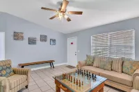 The Dahl House in Sebastian, just minutes to the Indian river and Wabasso Beach.