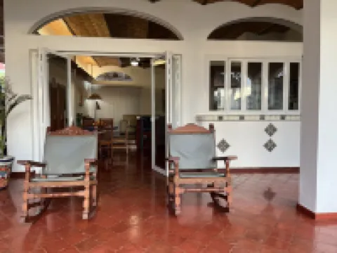 Spacious one bedroom oceanfront apartment