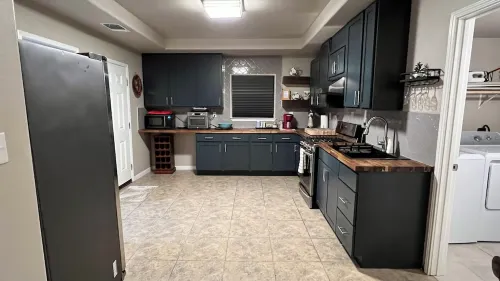 3-bedroom house in wonderful Eagle Pass with AC, WiFi, Large Backyard