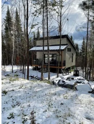 Chalet EVA - Nature, plein air et détente -Au pied du Mont Adstock Hotels in Les Appalaches