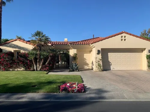 Golf Course Pool/Spa Home in the Gated Mission Hills area of Rancho Mirage, CA فنادق في رانتشو ميراج