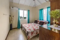 Cozy Two Bedroom Apartment Available for Rent in Holetown Area Hotel a Christie