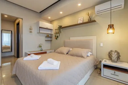 Gardenia: Cozy 1-bedroom condo in tropical Santa Cruz Отели рядом с достопримечательностью «Canal Isuto»