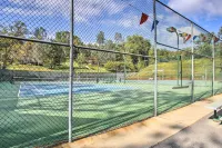 Groveland Vacation Rental w/ Private Deck & Grill!