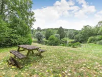 Lakeside Cabin Hotel a Monkton