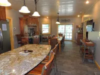 Angel Rock Waterfront Cottages Hotels in Clayton