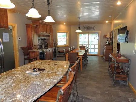 Angel Rock Waterfront Cottages