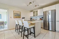 Vista Mar- Beautiful Beach View Apartment!